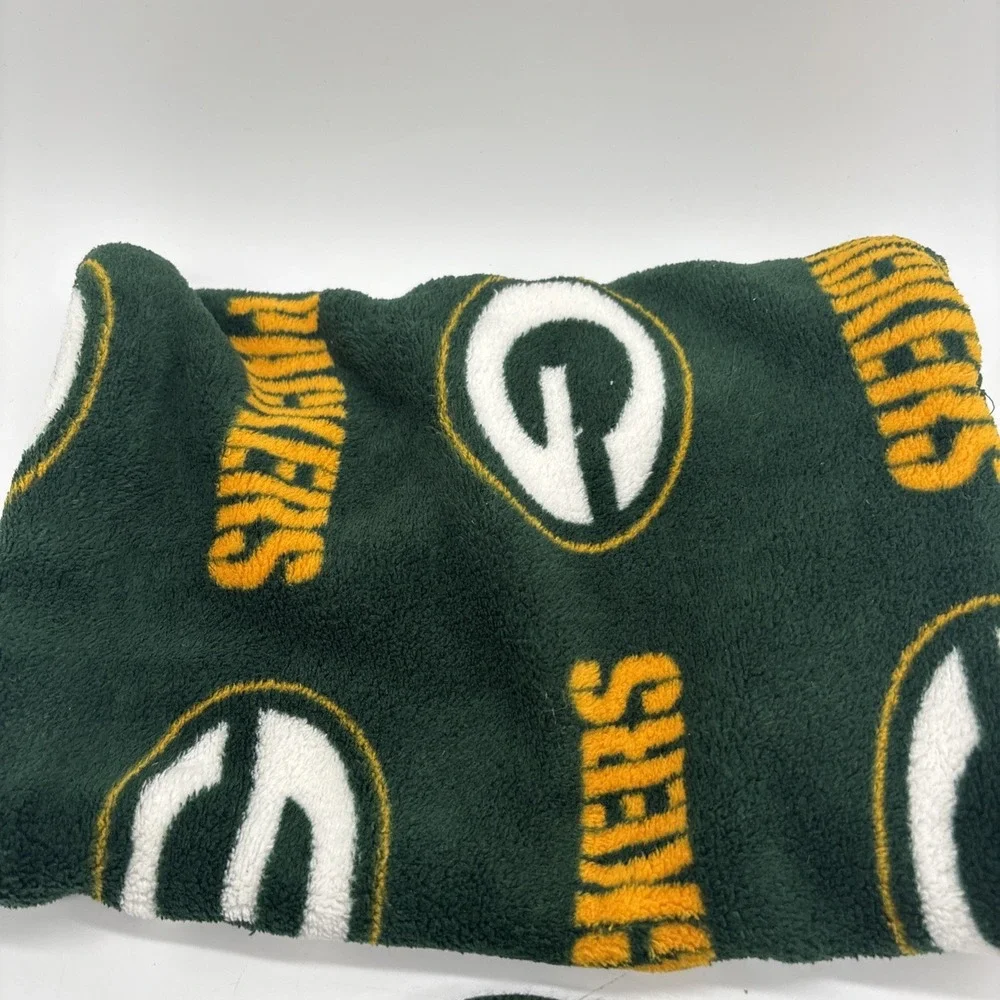 Green Bay Packers Beanie Hat And Fleece Neck Gator